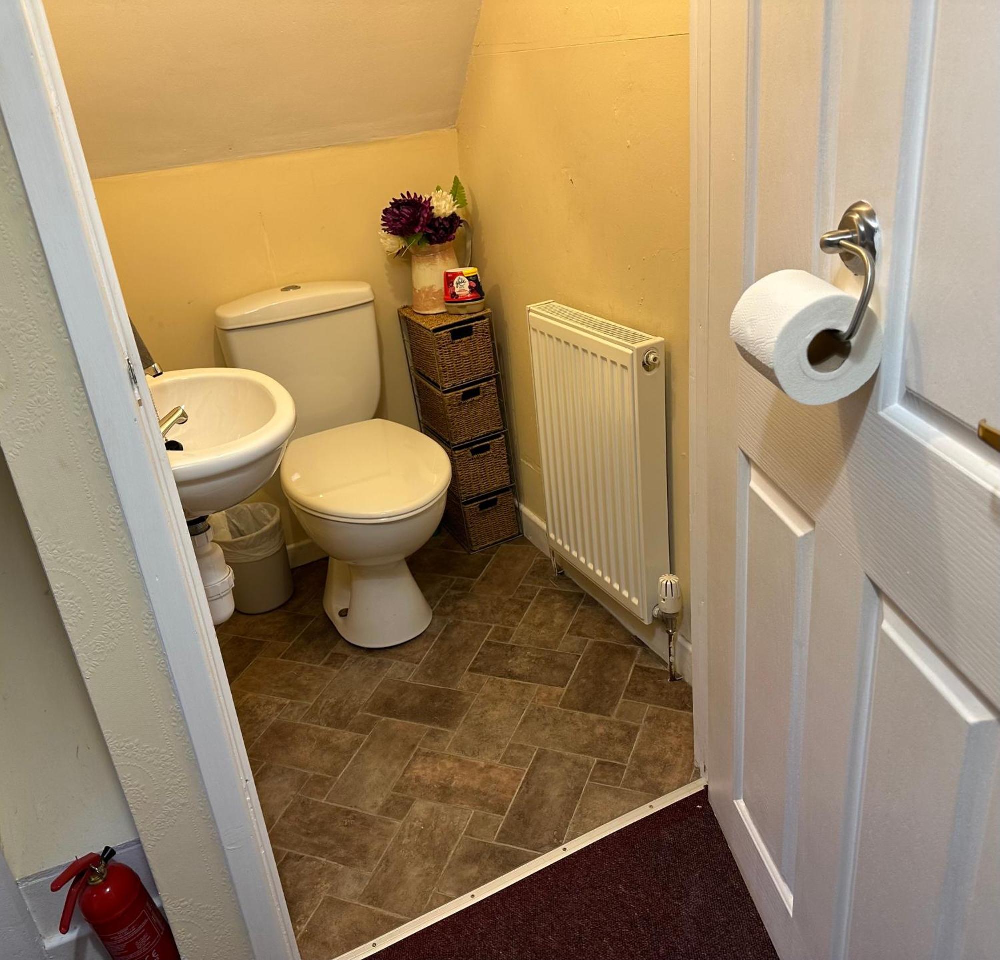 Llanidloes Townhouse-Pet-Friendly-Sleeps 6-Mid Wales Apartamento Exterior foto